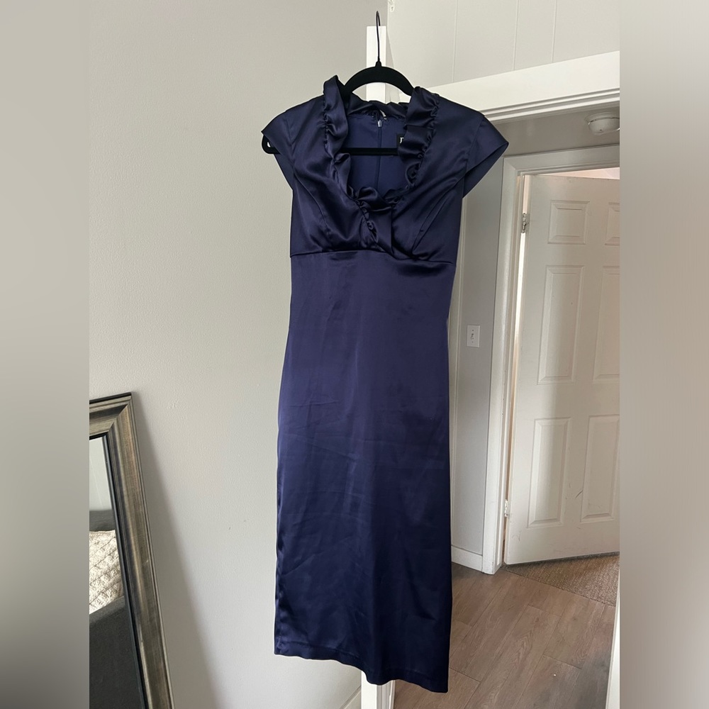 Super sexy and silky cocktail dress that brings out your curves!